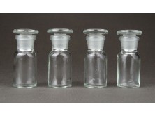 Régi dugós gyógyszertári patika üveg készlet 4 darab 
