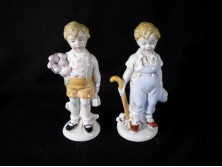 Két db Bertram jellegű porcelán figura