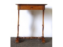 Antik intarziás Biedermeier varróasztal lerakó asztal