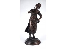 Régi nagyméretű jelzett bronz flamand nő szobor 41.5 cm