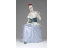 Jelzett Royal Dux porcelán fésülködő nő figura 15.5 cm