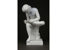 Tüskehúzó fiú biszkvit porcelán szobor 14 cm