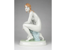 Zsolnay porcelán térdelő akt szobor 22.5 cm