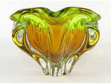Fújt üveg BOHEMIA művészi zöld - borostyán színű dísztárgy
