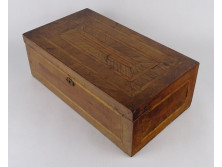 Antik furnérozott ládika fadoboz 11 x 18 x 32 cm