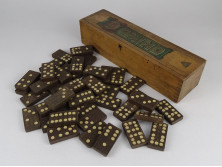 Régi hagyományos fa dominó készlet eredeti dobozában