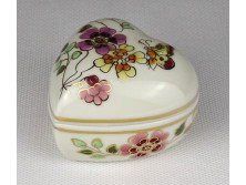 Szív alakú Zsolnay vajszínű porcelán bonbonier