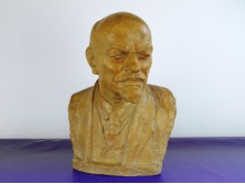 Pátzay Pál : Hatalmas Lenin terrakotta büszt